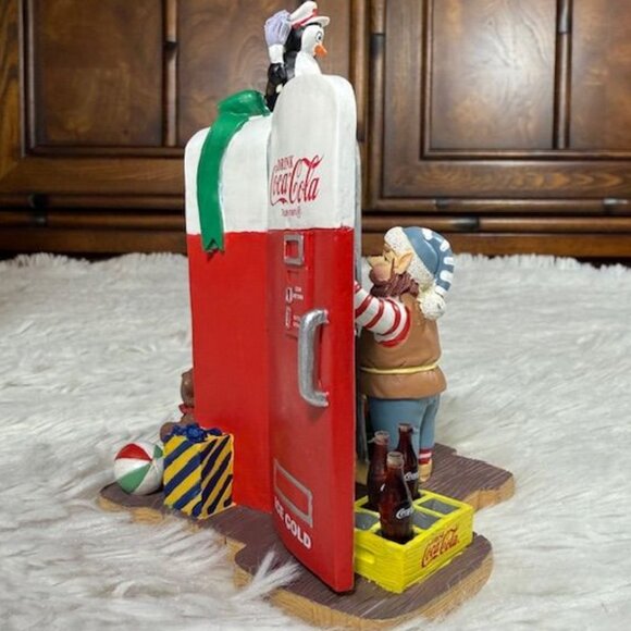 Vintage Coca-Cola 'An Elf's Favorite Chore' North Pole Bottling Works #71002 - Picture 5 of 16